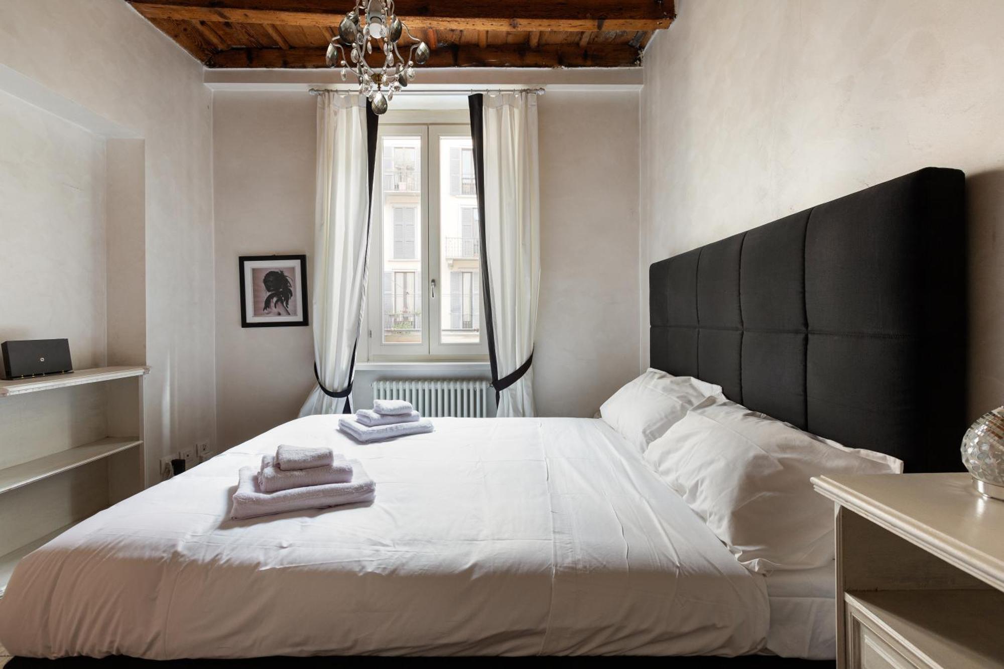 Brera - Castello - Ampio Bilocale Centro Appartement